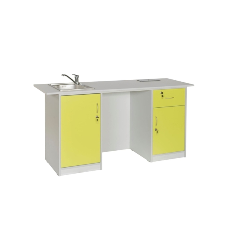 Stół laboratoryjny ze zlewem, szkolne laboratorium