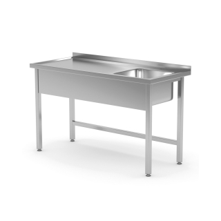 Stół ze zlewem po prawej stronie