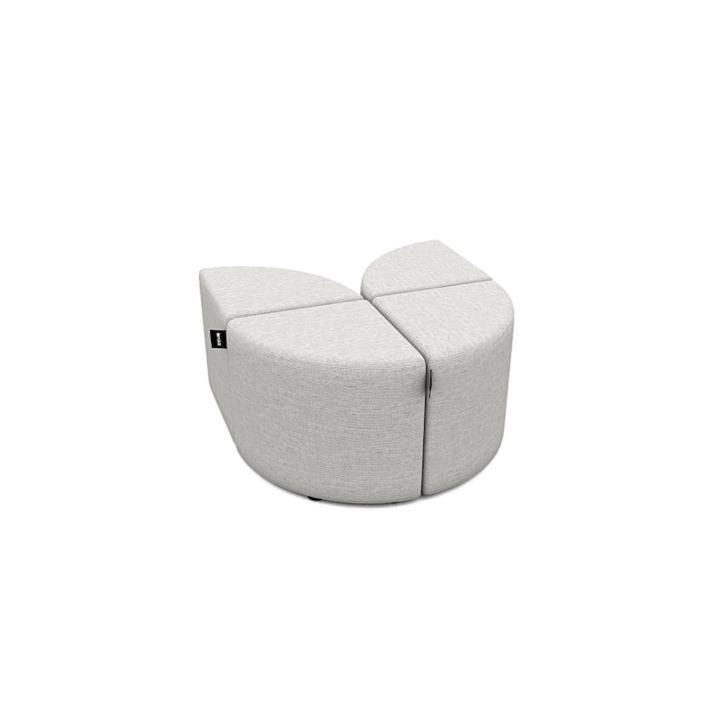 Pufa Tomi, trójkątne siedzisko w trzech rozmiarach | Darmowa dostawa dla szkół i placówek publicznych