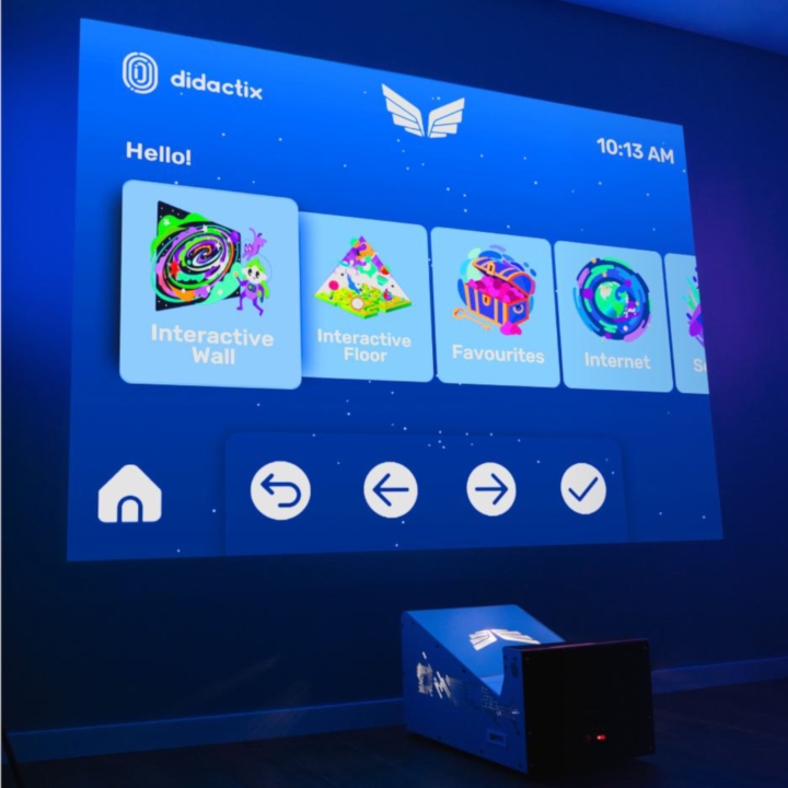 Zestaw Roomie Basic Ściana Interaktywna, doskonałe narzędzie edukacyjne